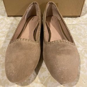 Lands End light tan suede loafers. 8.5